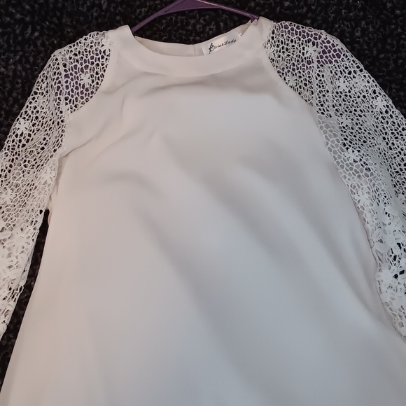 White lace dress. Can also be used as a blouse. - Picture 1 of 5